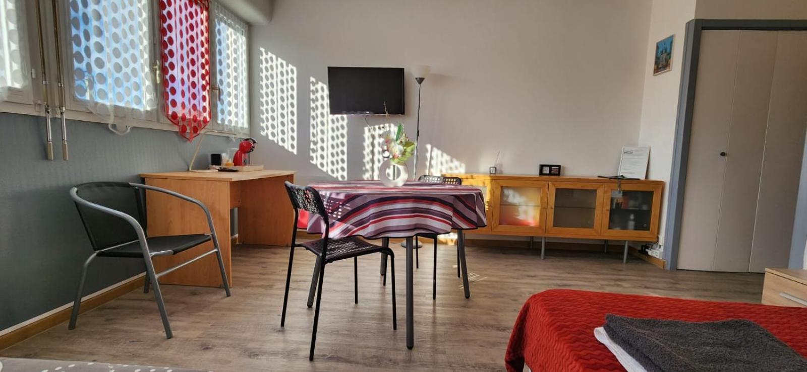 Studio Proche Chu Bordeaux Exterior photo